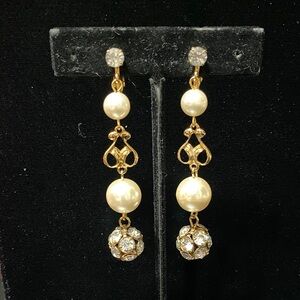 Vintage Gold tone rhinestone and faux pearl long Dangle clip on Earrings